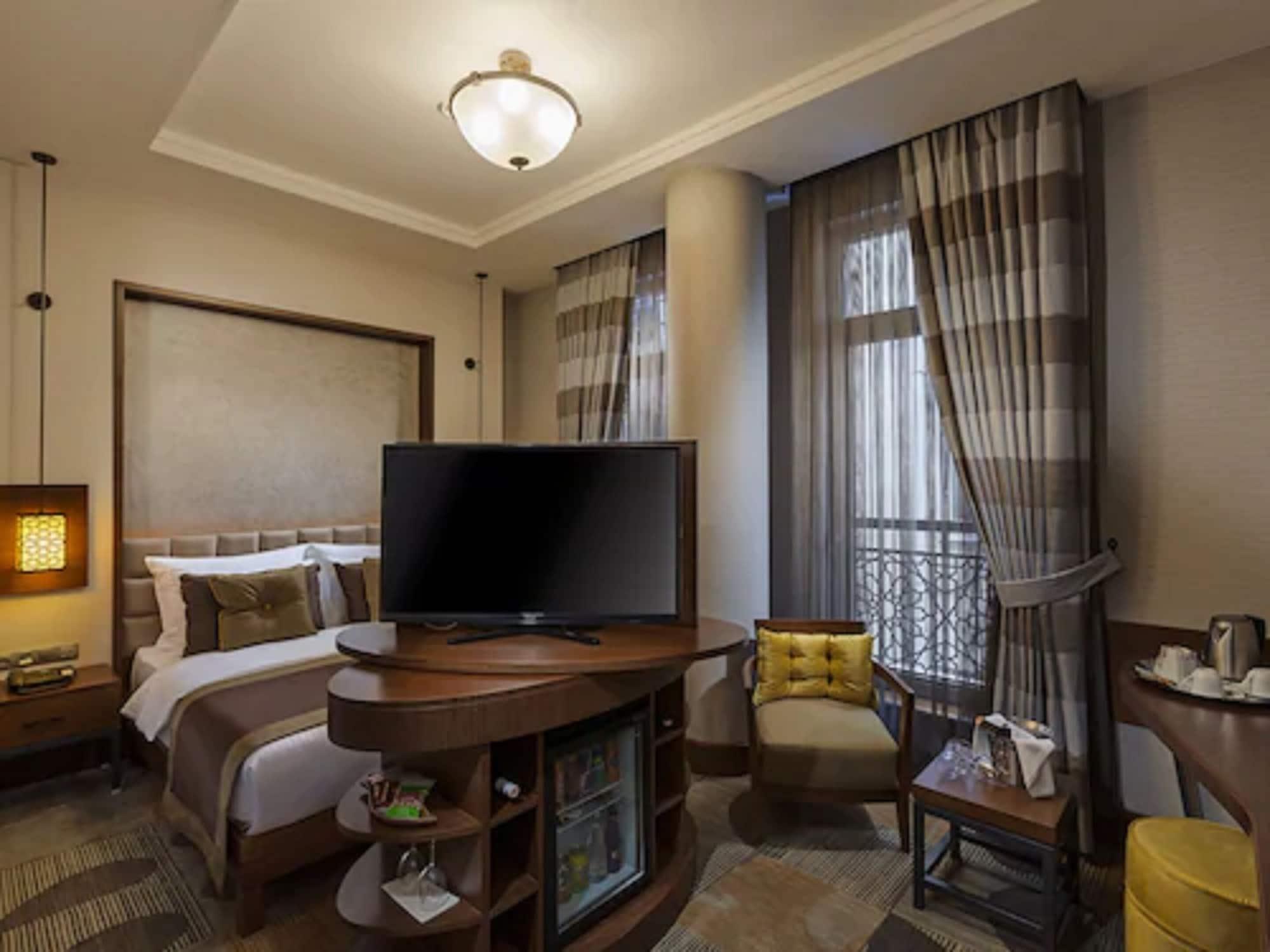 Manesol Boutique Galata Hotel Истанбул Екстериор снимка