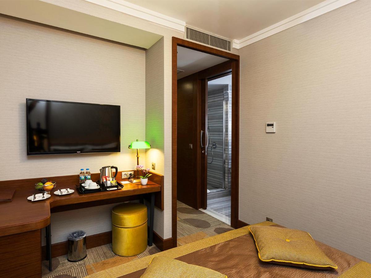 Manesol Boutique Galata Hotel Истанбул Екстериор снимка