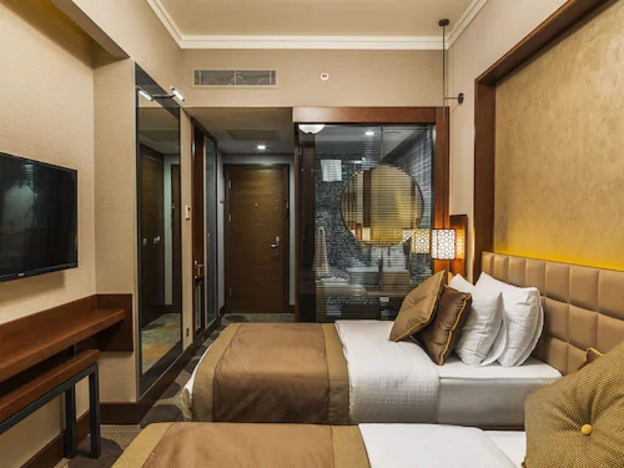 Manesol Boutique Galata Hotel Истанбул Екстериор снимка